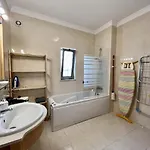 Apartamento Terrace With Pool By Homing *