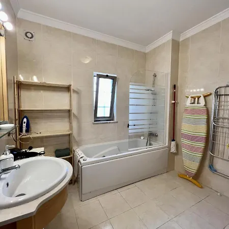 شقة Terrace With Pool By Homing *